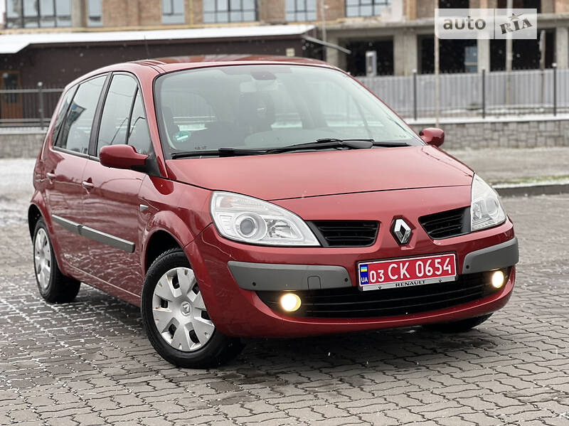 Минивэн Renault Scenic 2006 в 