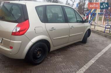 Минивэн Renault Scenic 2009 в 