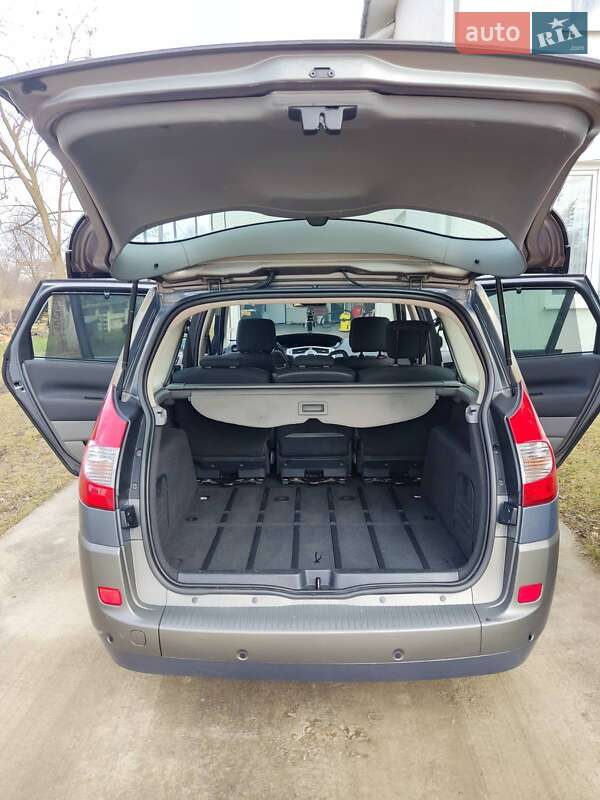 Минивэн Renault Scenic 2007 в Черновцах