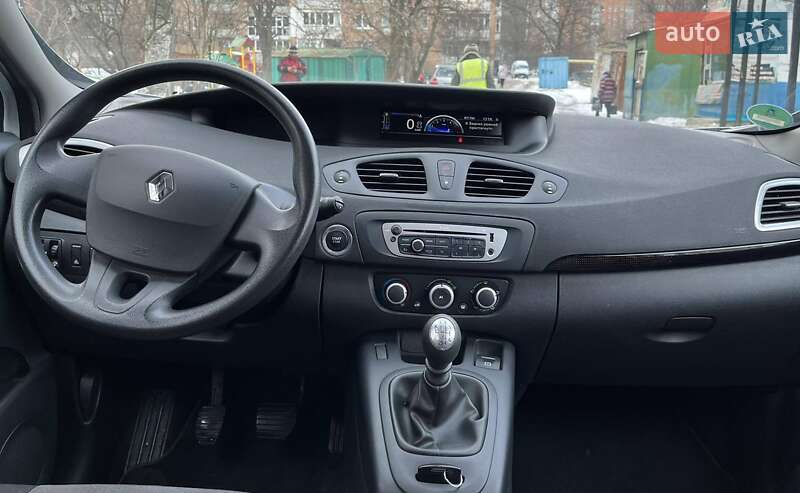 Мінівен Renault Scenic 2012 в Полтаві