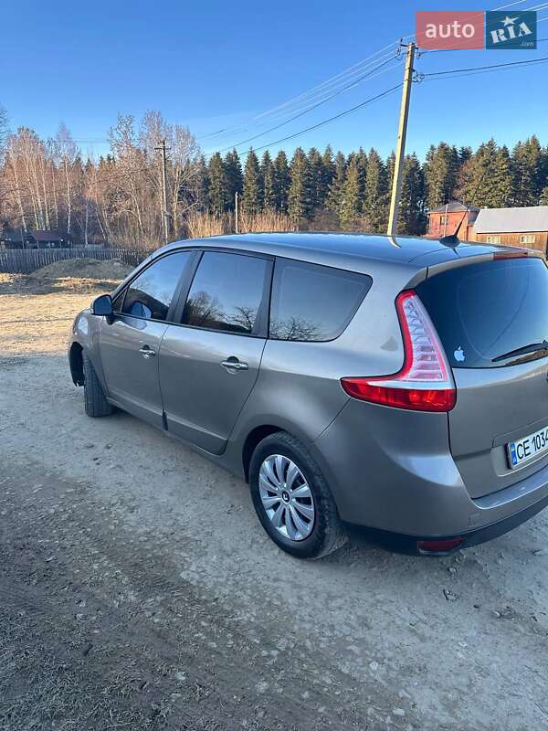 Минивэн Renault Scenic 2009 в Вижнице