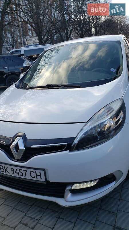 Минивэн Renault Scenic 2014 в Ровно