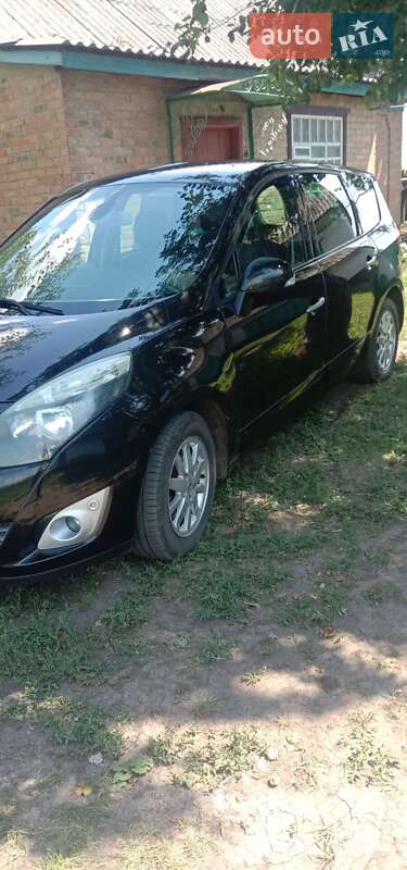 Минивэн Renault Scenic 2010 в Полтаве