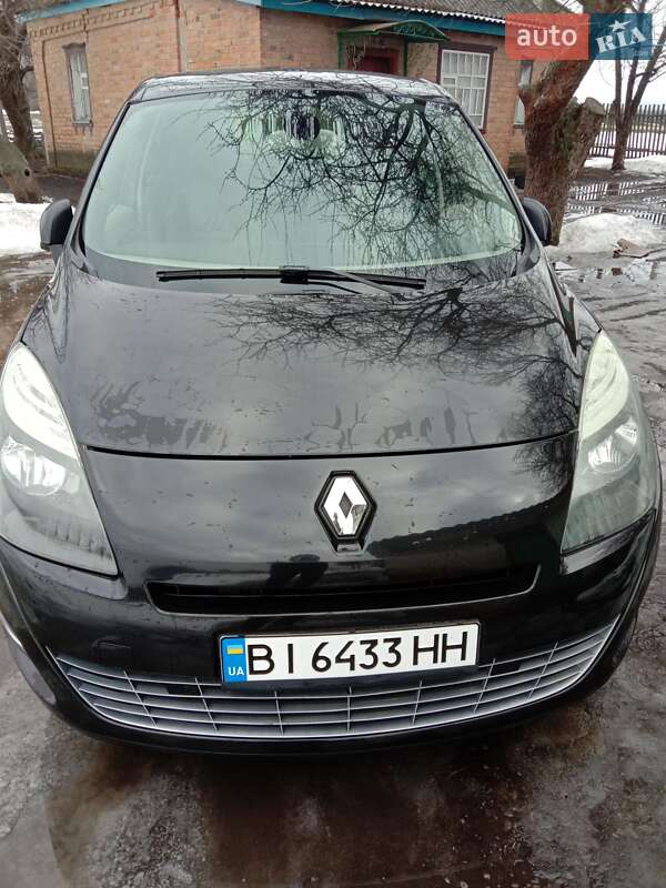 Минивэн Renault Scenic 2010 в Полтаве