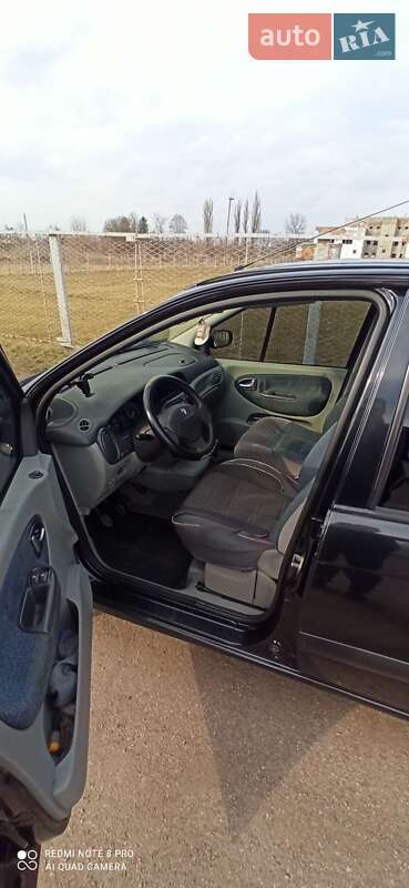 Минивэн Renault Scenic 2003 в Прилуках