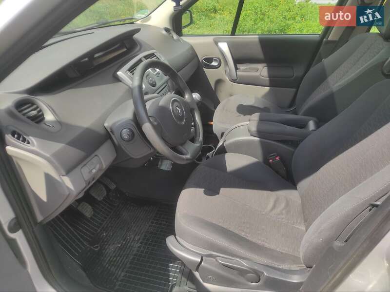 Минивэн Renault Scenic 2007 в Мерефа