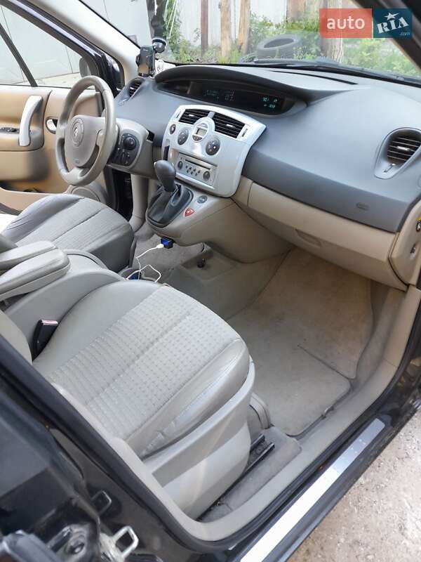 Минивэн Renault Scenic 2004 в Днепре