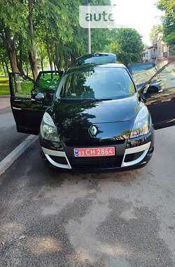 Мінівен Renault Scenic 2011 в Кам'янському