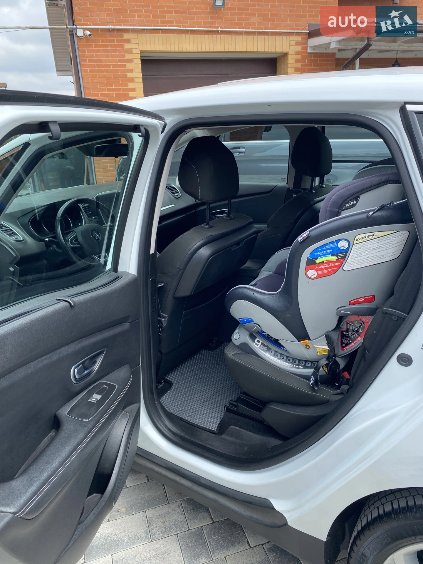 2017 Renault Scenic - мініатюра 24