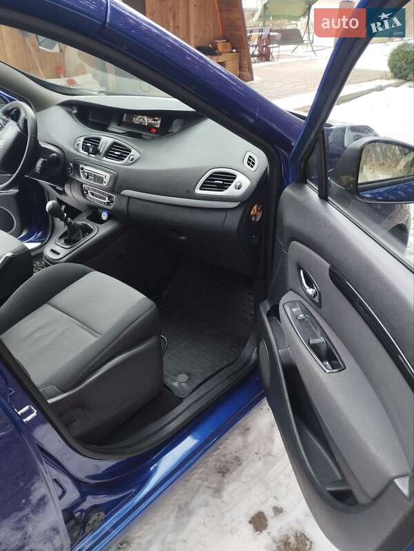 Минивэн Renault Scenic 2014 в Житомире