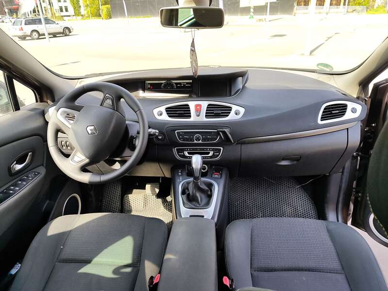 Мінівен Renault Scenic 2010 в Києві