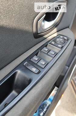 Минивэн Renault Scenic 2010 в 