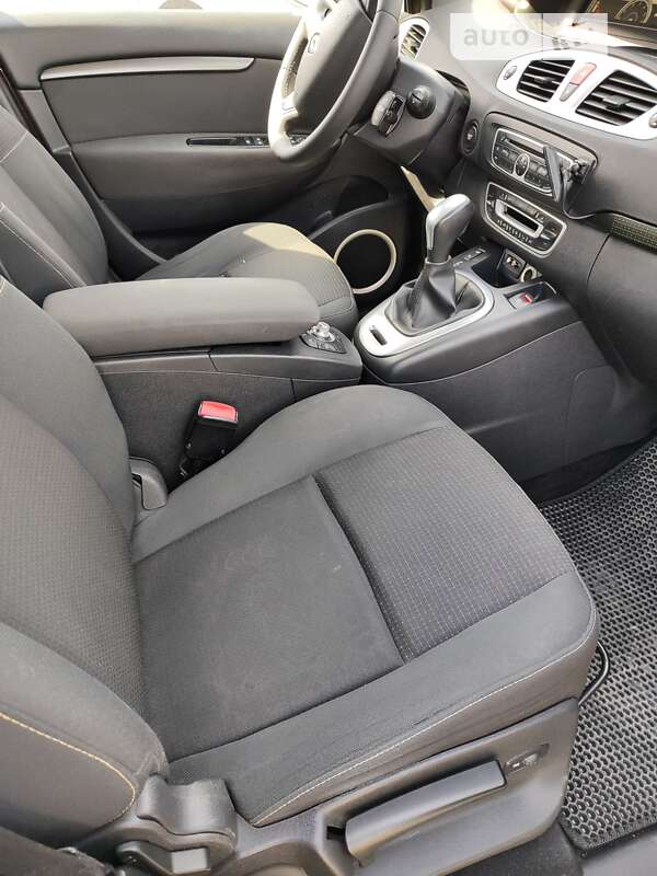 Мінівен Renault Scenic 2010 в Києві