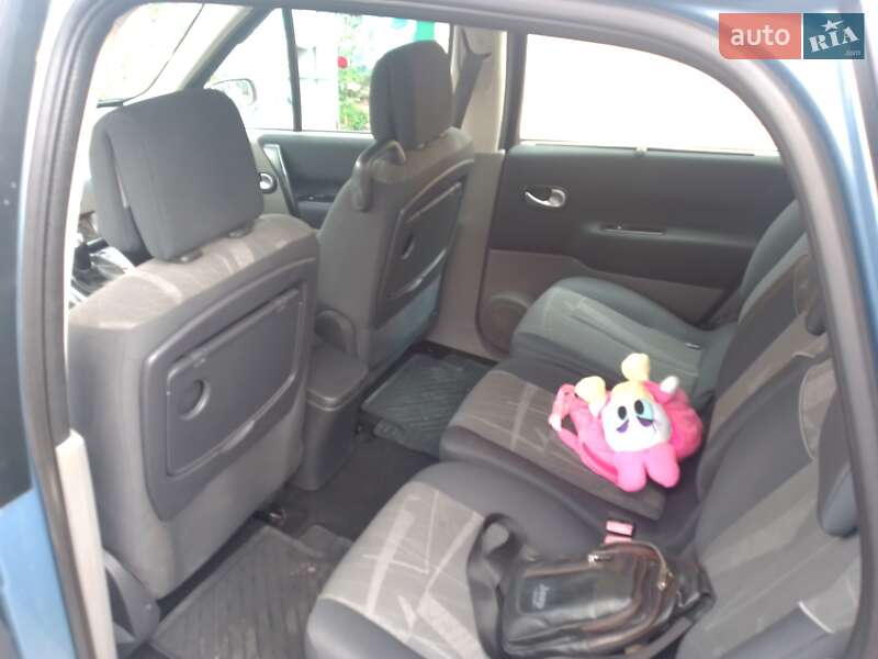 Минивэн Renault Scenic 2005 в Кропивницком
