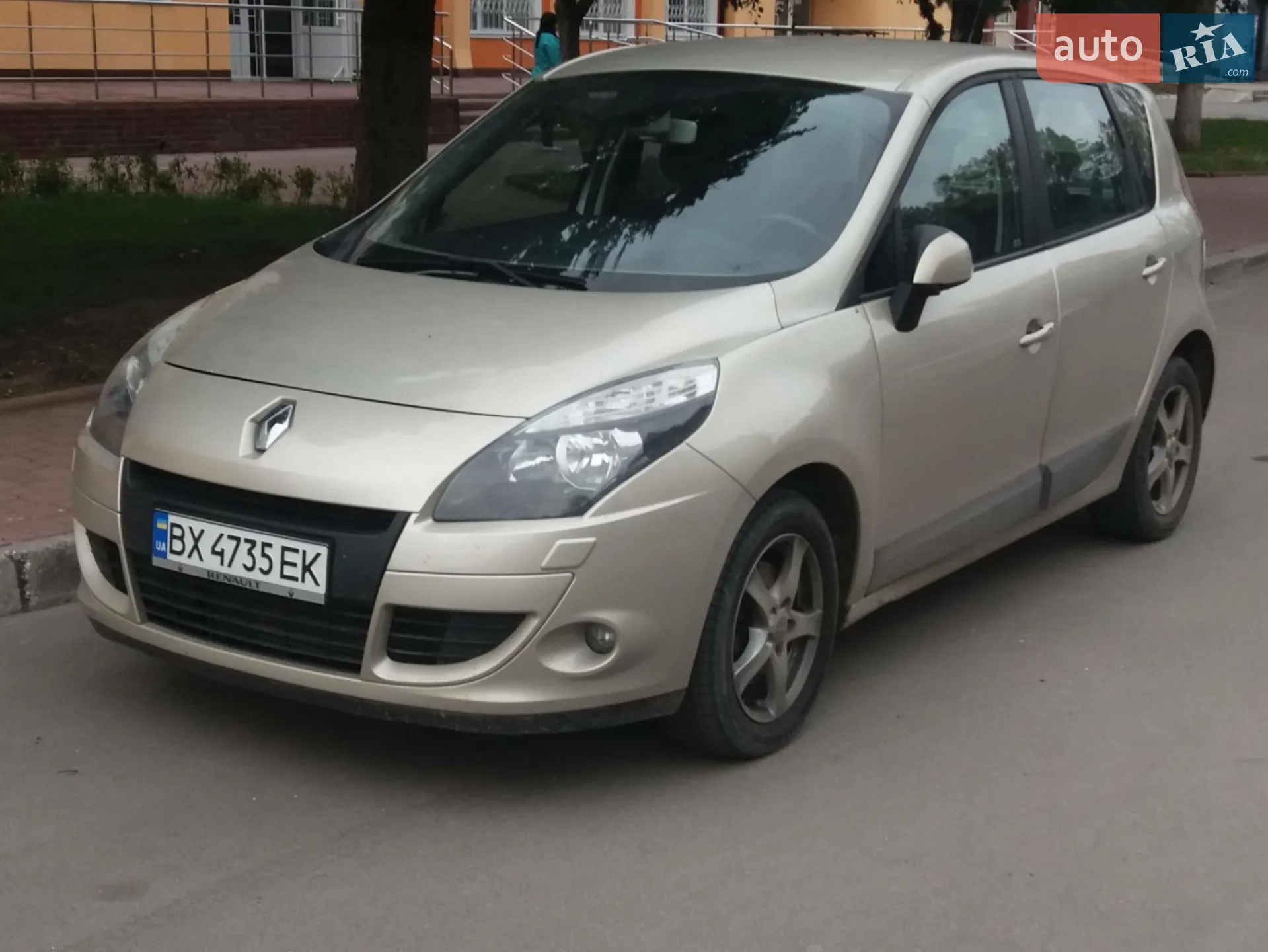 2010 Renault Scenic - фото 1