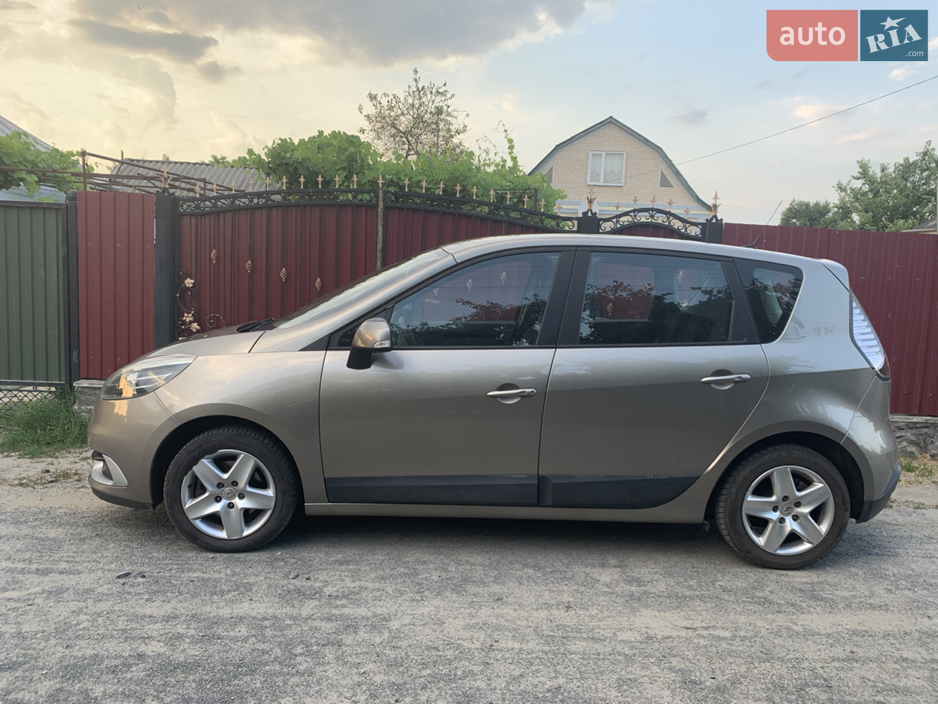 2012 Renault Scenic - мініатюра 2