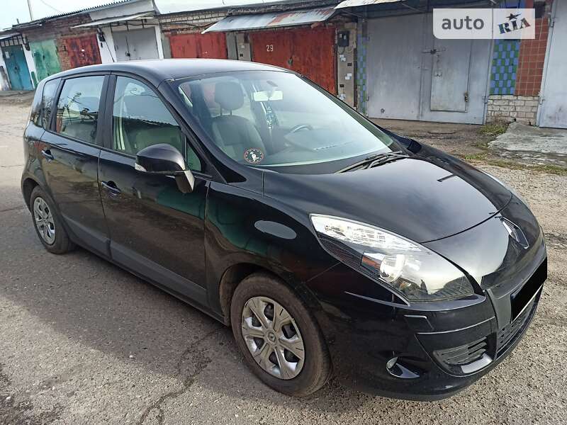 Мінівен Renault Scenic 2011 в Миколаєві