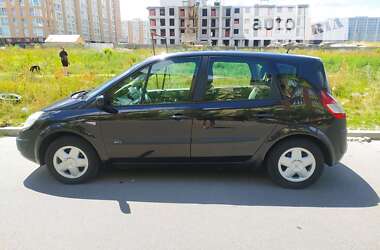 Минивэн Renault Scenic 2005 в 