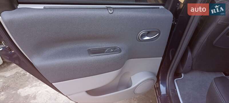 Минивэн Renault Scenic 2007 в Виннице