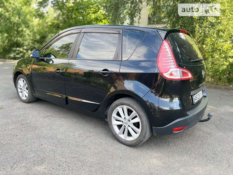 Минивэн Renault Scenic 2011 в Бершади