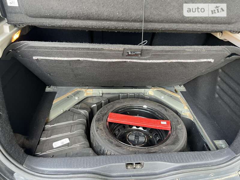 Минивэн Renault Scenic 2011 в Бершади