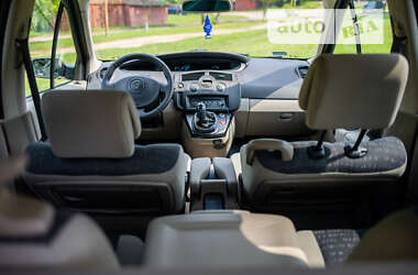 Минивэн Renault Scenic 2005 в 