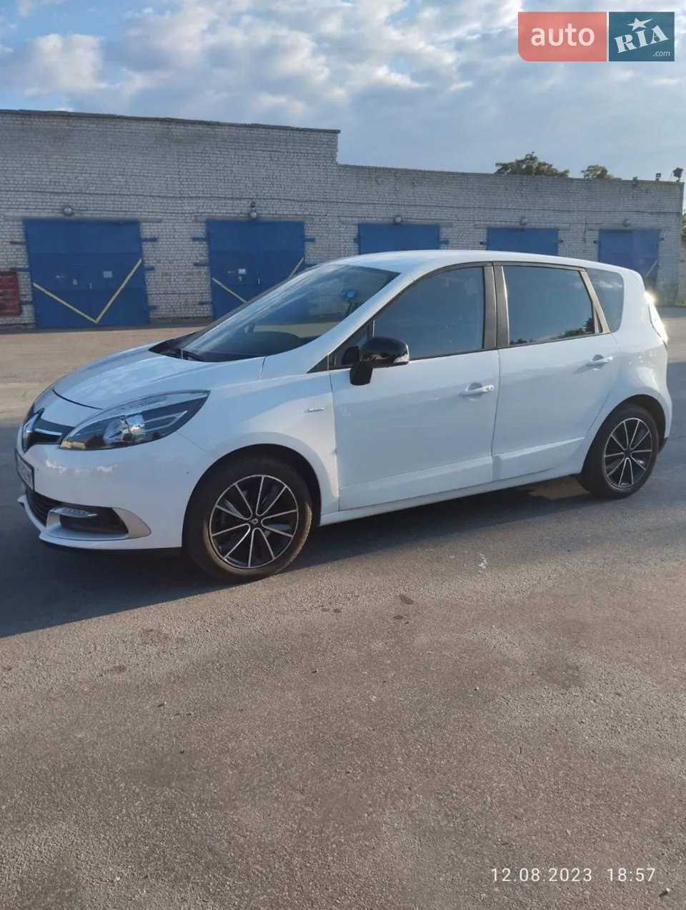 2017 Renault Scenic - мініатюра 28