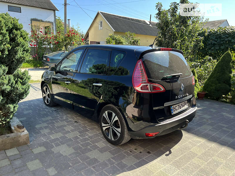 Мінівен Renault Scenic 2011 в Пустомитах