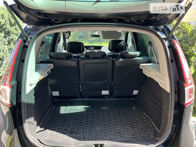 Мінівен Renault Scenic 2011 в Пустомитах