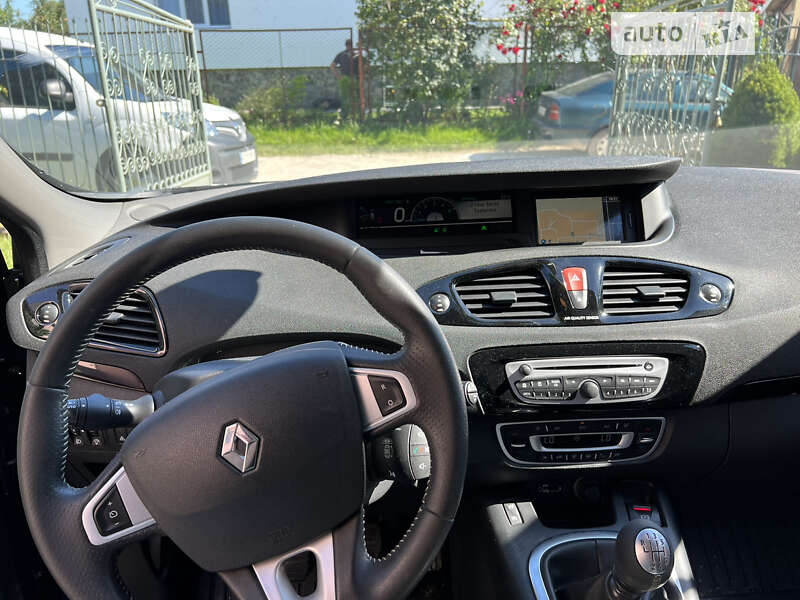 Мінівен Renault Scenic 2011 в Пустомитах