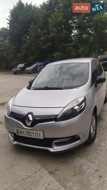 Renault Scenic 2015