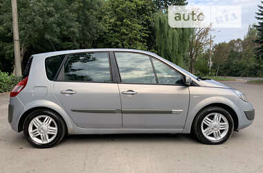 Минивэн Renault Scenic 2004 в 