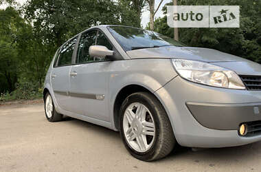 Минивэн Renault Scenic 2004 в 