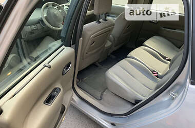 Минивэн Renault Scenic 2004 в 