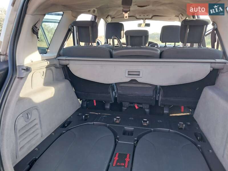 Минивэн Renault Scenic 2005 в Измаиле