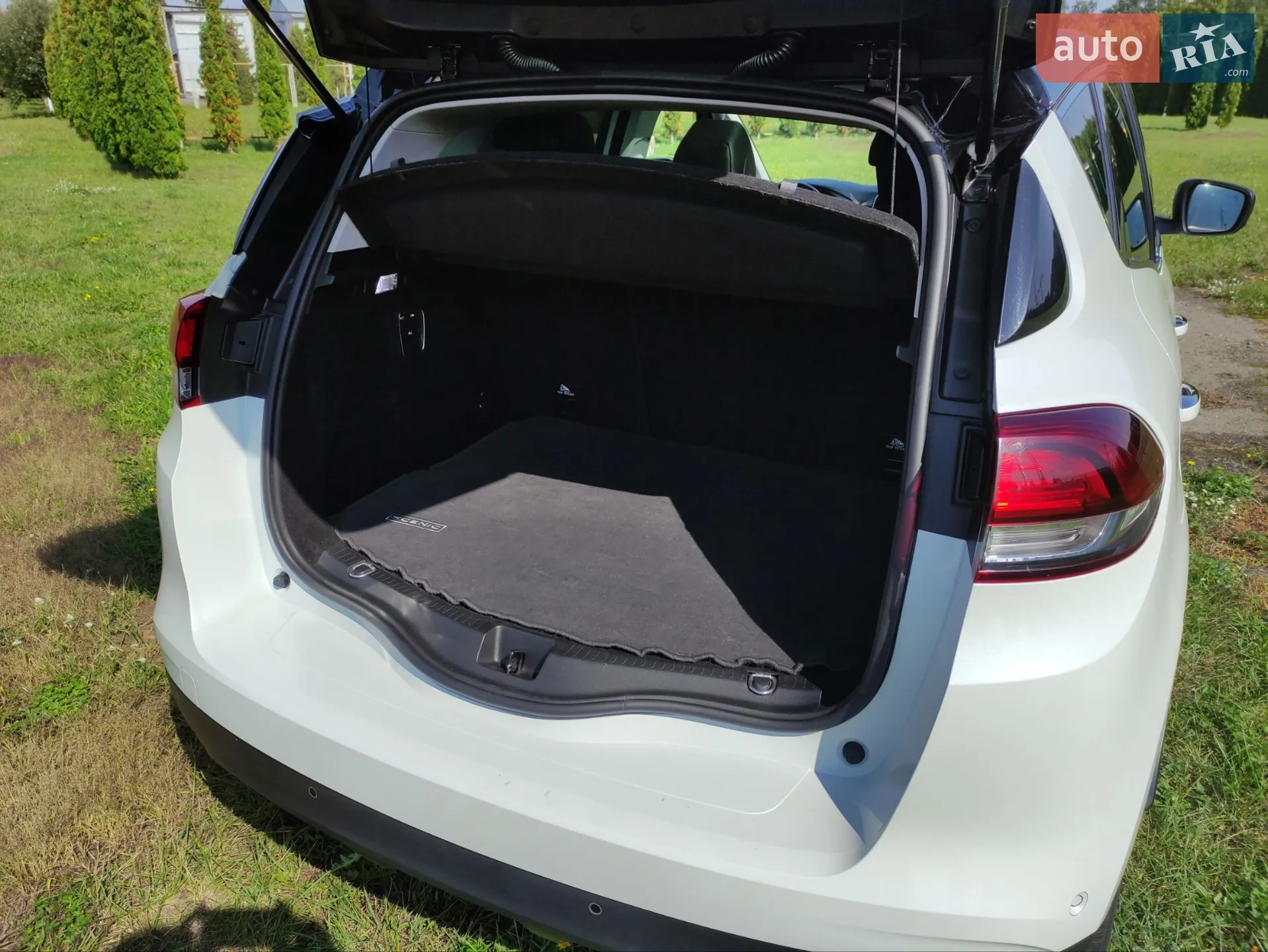 2017 Renault Scenic - мініатюра 12