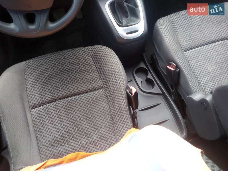 Минивэн Renault Scenic 2011 в Львове