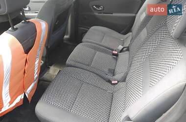 Минивэн Renault Scenic 2011 в 
