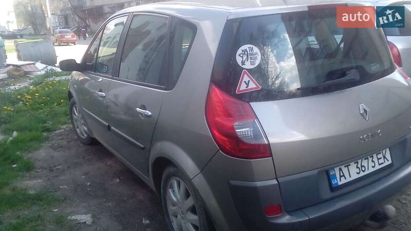 Минивэн Renault Scenic 2007 в Калуше