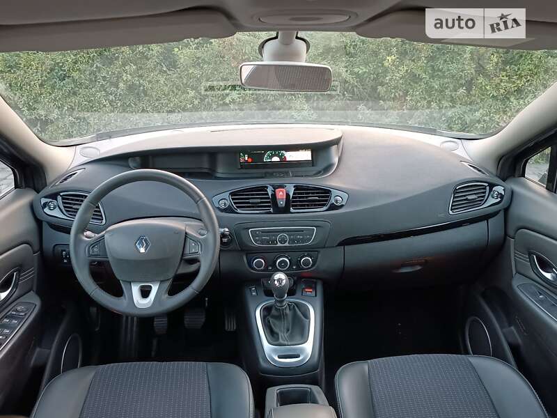 Минивэн Renault Scenic 2011 в Днепре