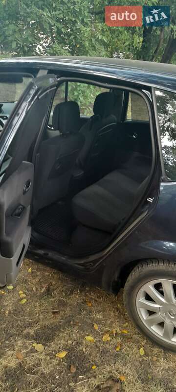 Минивэн Renault Scenic 2006 в Светловодске