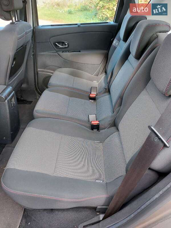 Мінівен Renault Scenic 2012 в Пирятині