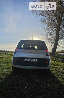 Минивэн Renault Scenic 2005 в 