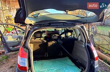 Минивэн Renault Scenic 2004 в 