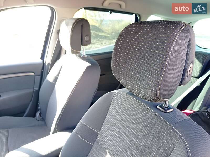 Минивэн Renault Scenic 2010 в Ровно