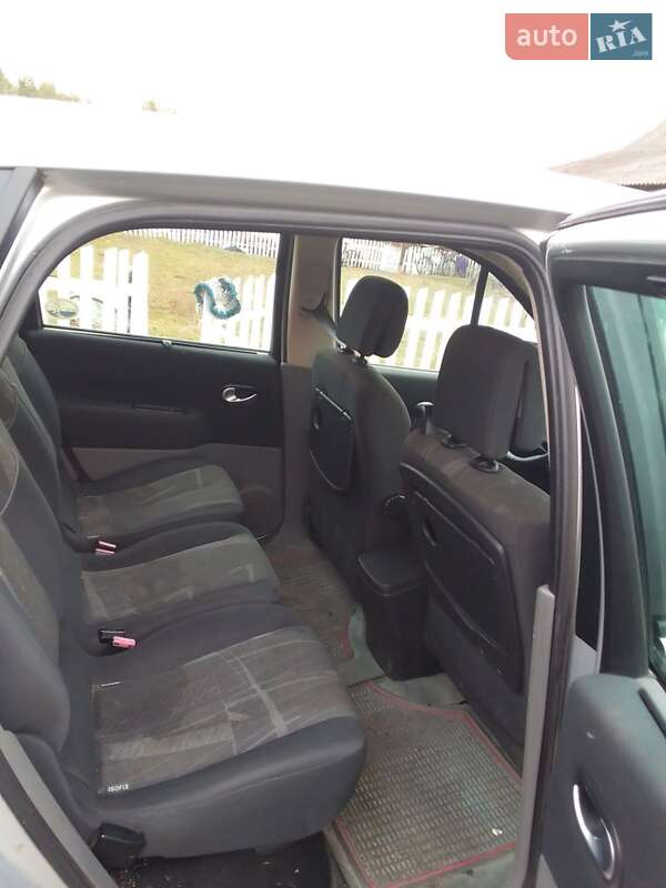 Минивэн Renault Scenic 2006 в Луцке
