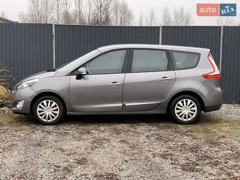 Мінівен Renault Scenic 2009 в 