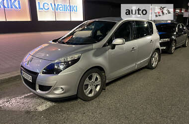 Минивэн Renault Scenic 2010 в Киеве