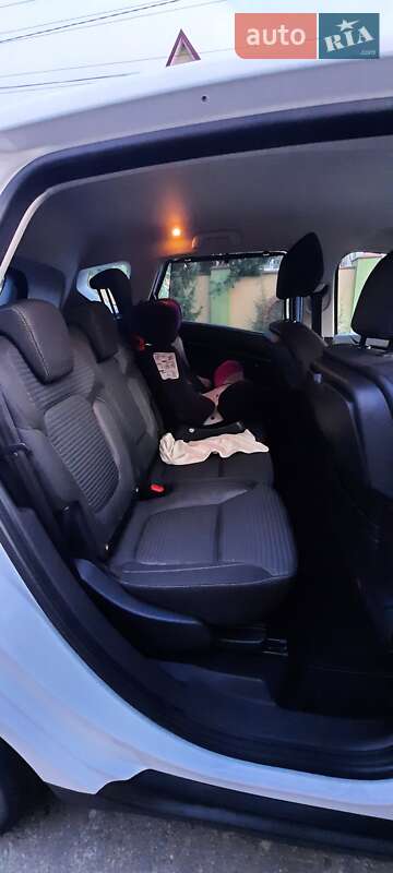 Минивэн Renault Scenic 2017 в Луцке