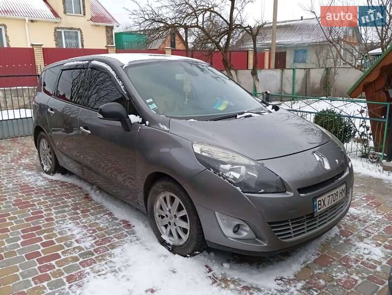 Минивэн Renault Scenic 2011 в Хмельницком